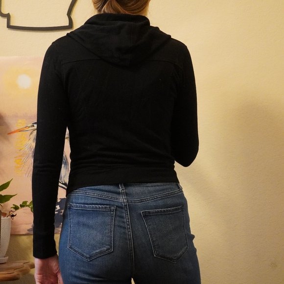 Asymmetric Converse Jacket - Picture 4 of 6